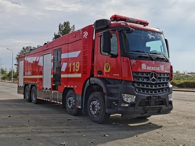 奔馳18噸泡沫消防車發(fā)往廣東