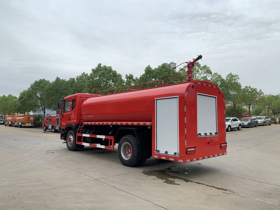 13噸東風(fēng)D9消防灑水車