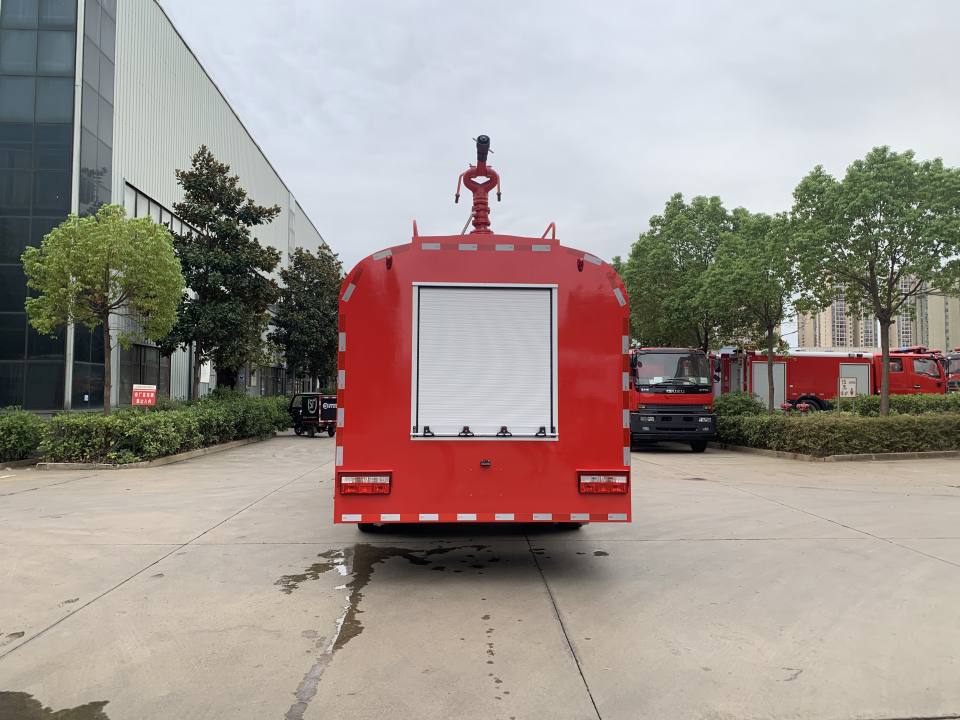 13噸東風(fēng)D9消防灑水車
